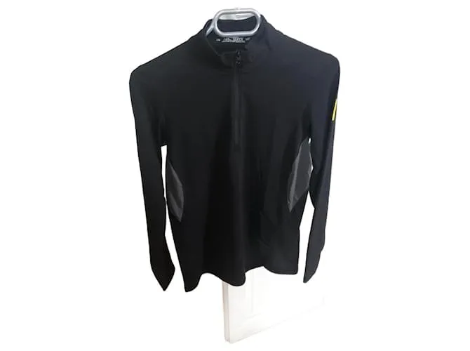Autre Marque Parte superior, o Camiseta técnica para deportes. cerca del cuerpo, sigue todos tus movimientos. Negro 