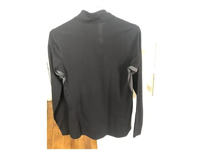 Autre Marque Parte superior, o Camiseta técnica para deportes. cerca del cuerpo, sigue todos tus movimientos. Negro 