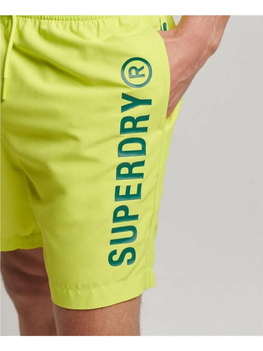 BAÑADOR SUPERDRY HOMBRE CODE CORE SPORT SWIM VERDE LIMA
