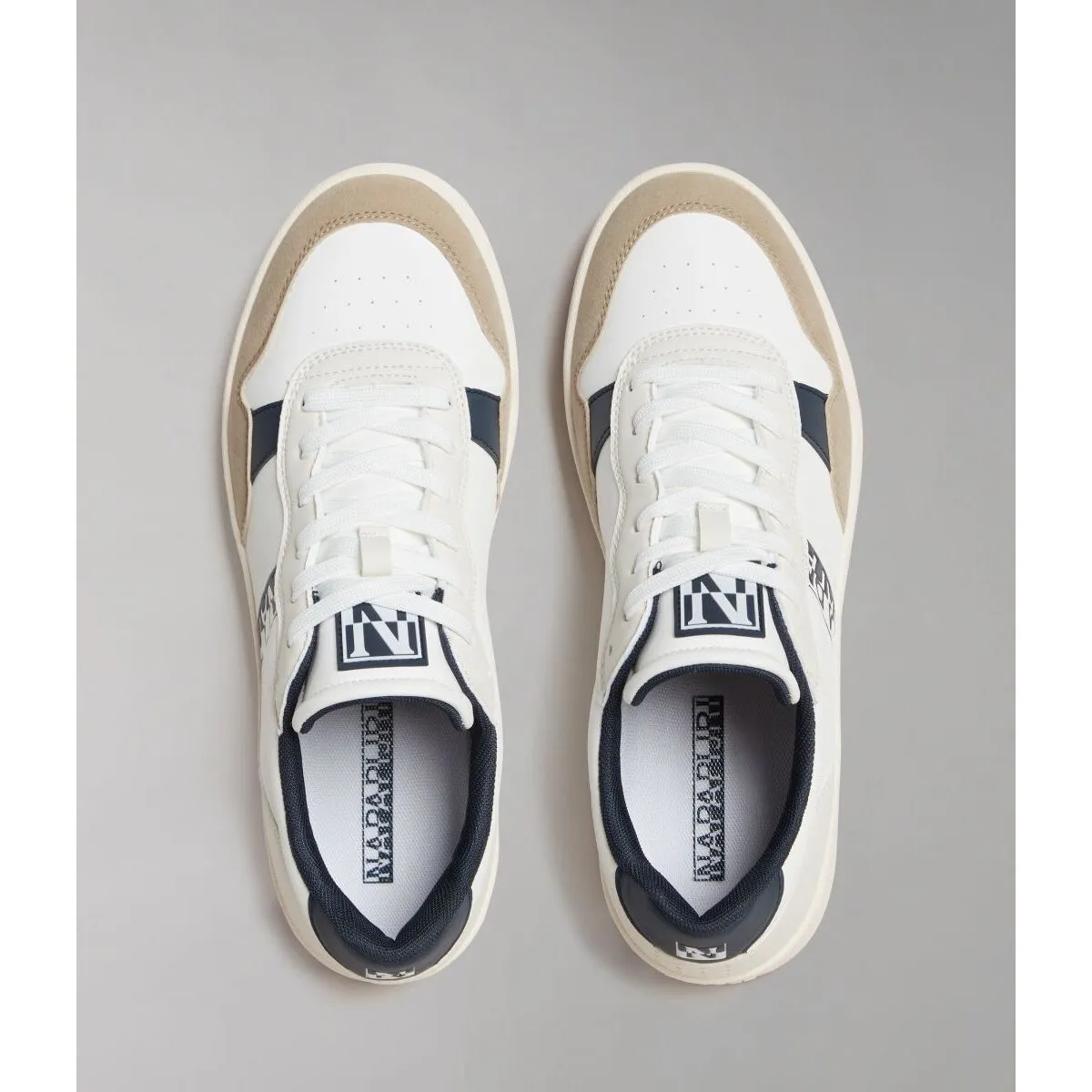 NP0A4HVN01A COURTISWHITE/NAVY